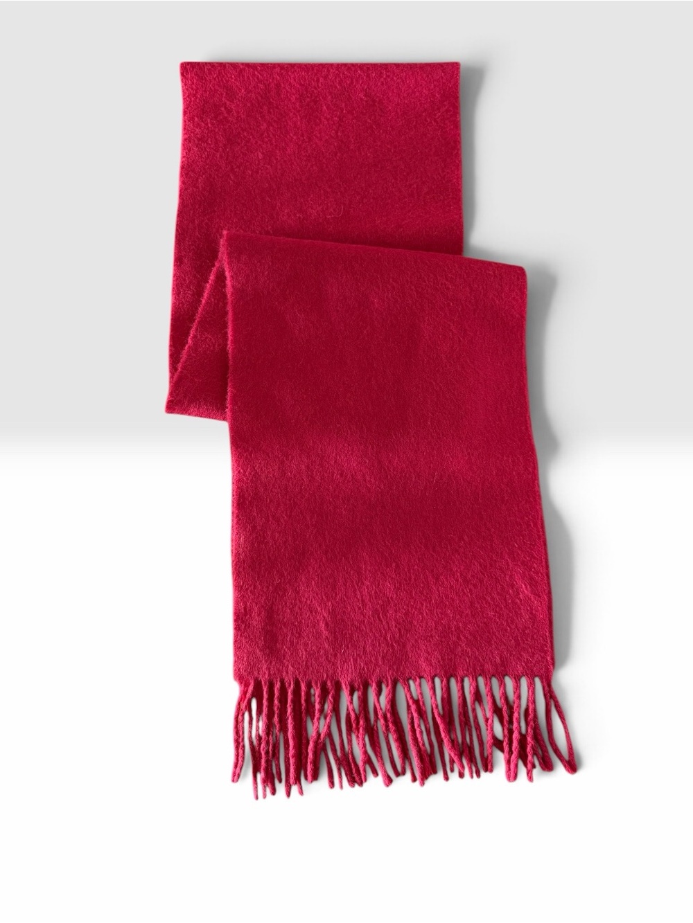 Holt Renfrew Men’s 100% Cashmere Scarf Red Made in Scotland Fringe Luxury